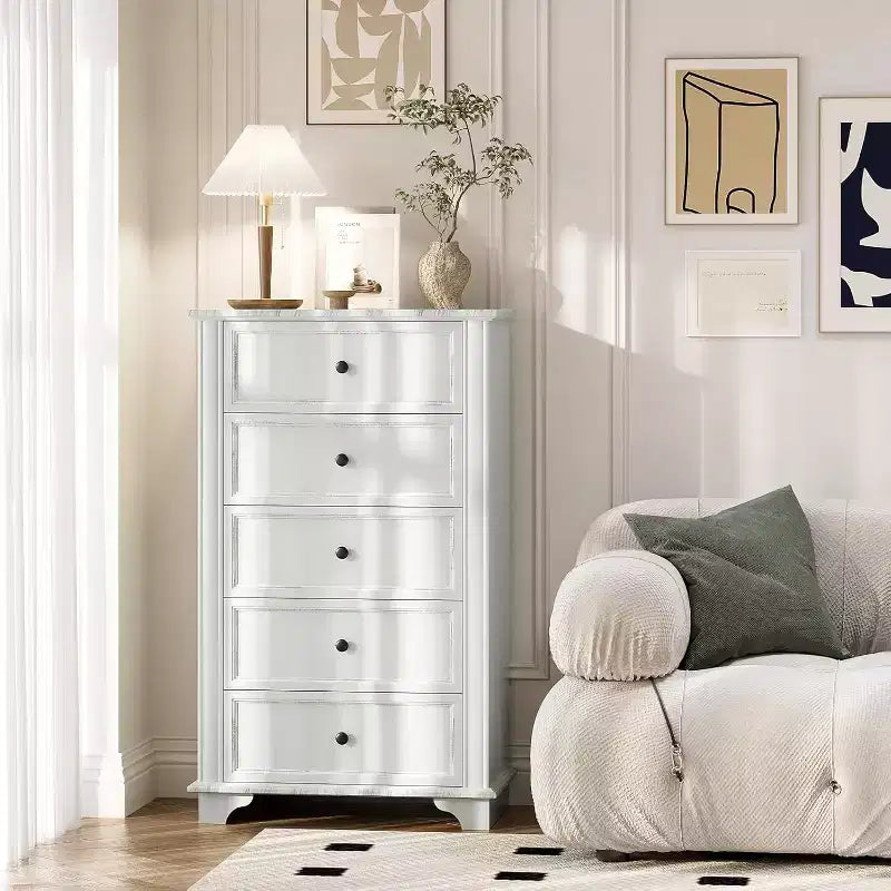 Commode tiroirs en bois blanc