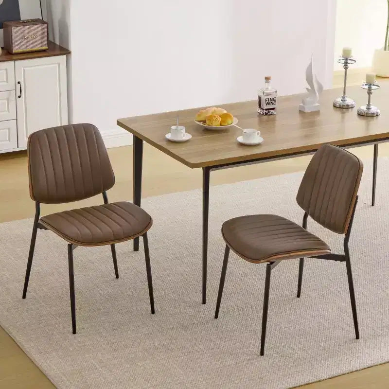 Chaise de salle à manger rembourrée moderne du milieu du siècle