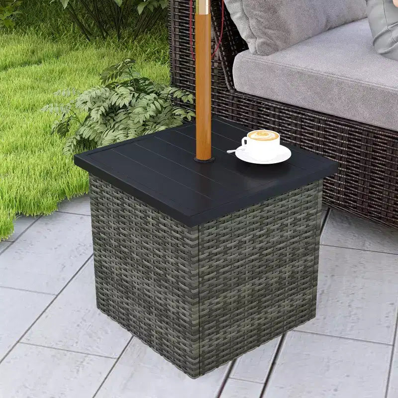 Table d'appoint en osier